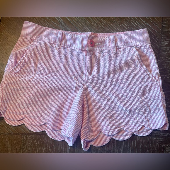 Lilly Pulitzer size 0 scalloped shorts - Picture 2 of 3
